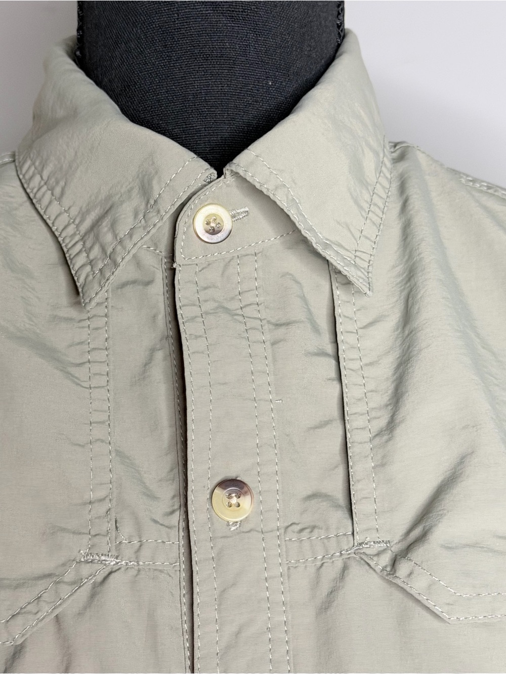 Cold Storage Men's L Regular Solid Green Woven Long Sleeve Button-Up Pockets